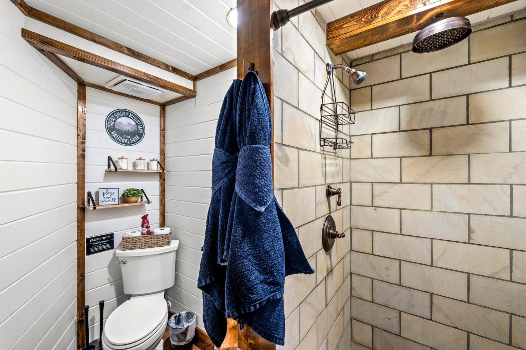 1Mile Downtown, Handicap Ramp, Hot Tub, Game Room Гетлинбург Екстериор снимка