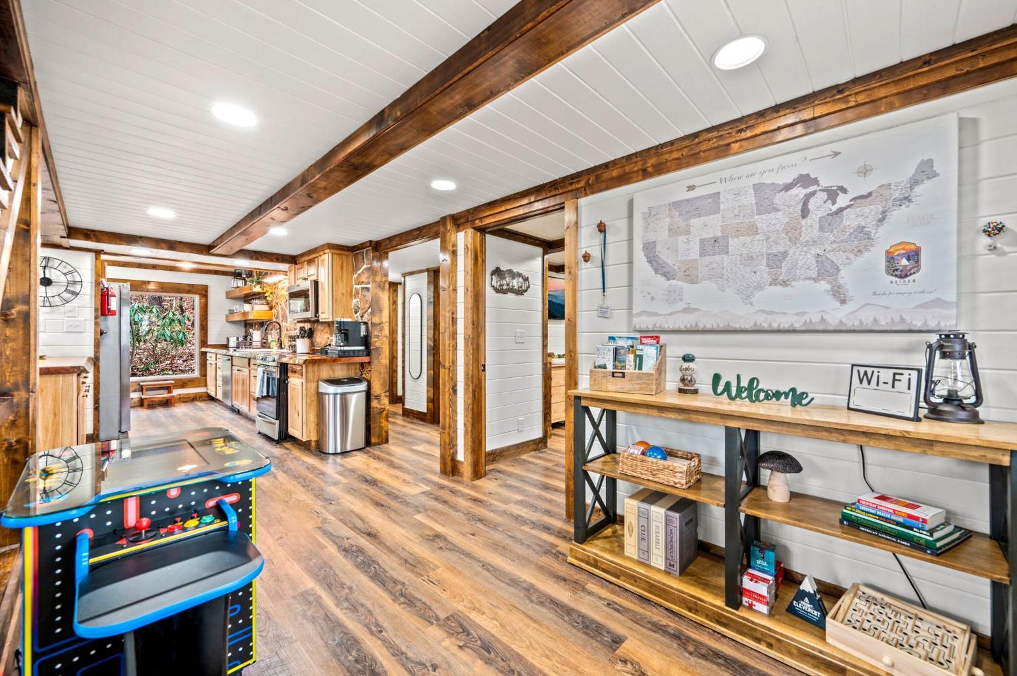 1Mile Downtown, Handicap Ramp, Hot Tub, Game Room Гетлинбург Екстериор снимка
